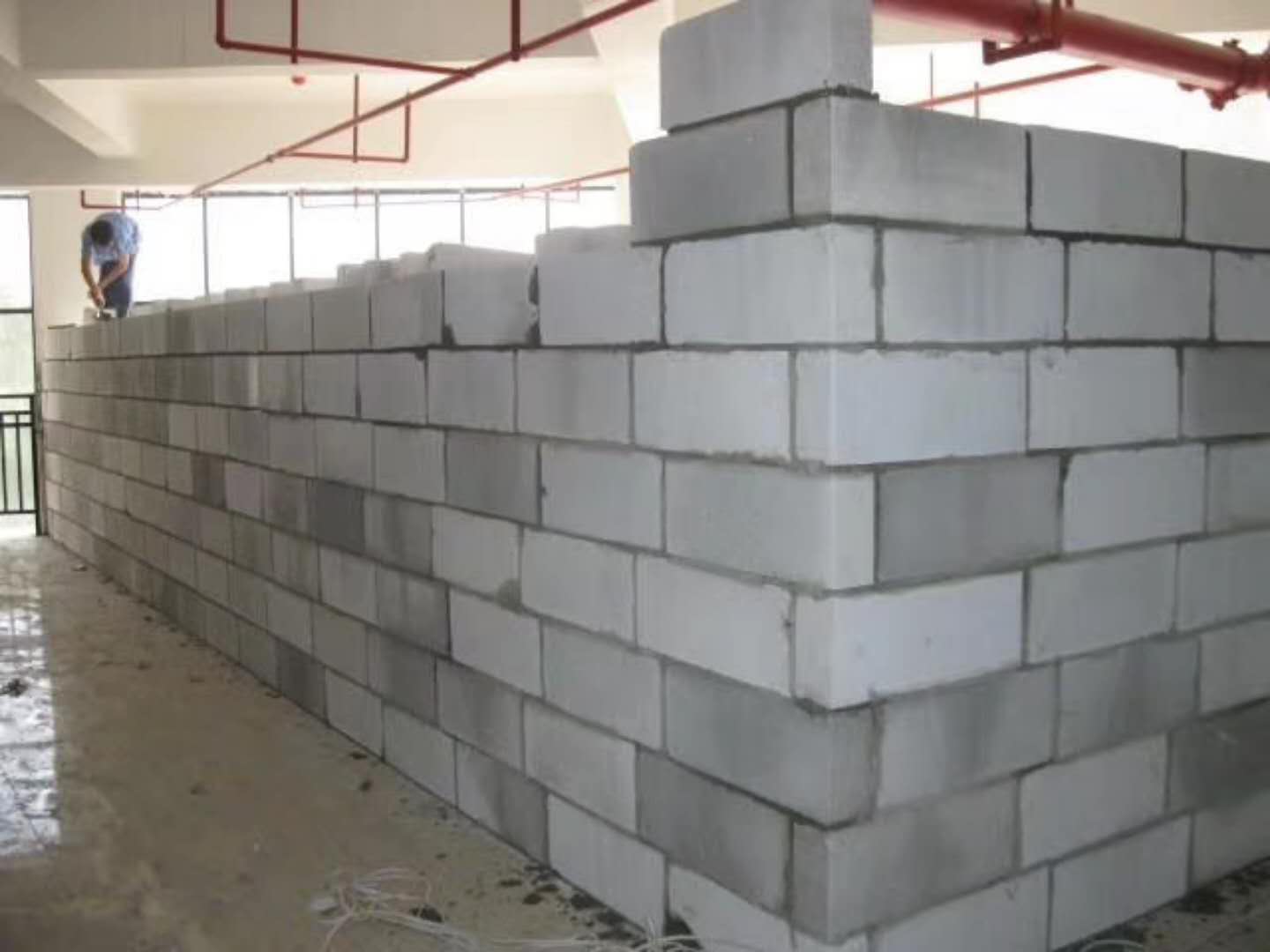 爱民蒸压加气混凝土砌块承重墙静力和抗震性能的研究